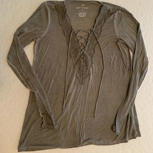 Long sleeve v-neck